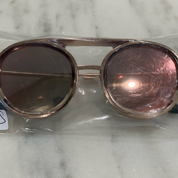 Spoil your Mother with THIERRY LASRY sun glasses for Mother’s Day!! 💝 - Picture 10 of 11